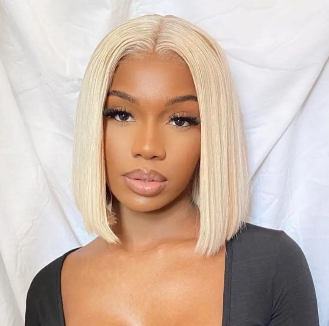 Minimalist Short Bob: #613 Blonde Wig 6x5 Glueless Pre-Cut Lace Straight Bob Colored Human Hair Wigs