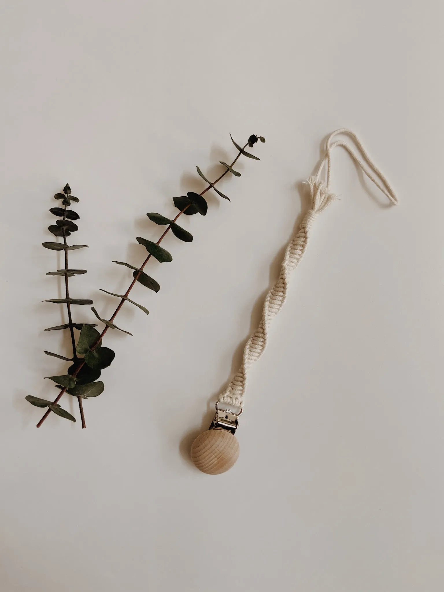 Neutral Twist Macrame Pacifier Clip