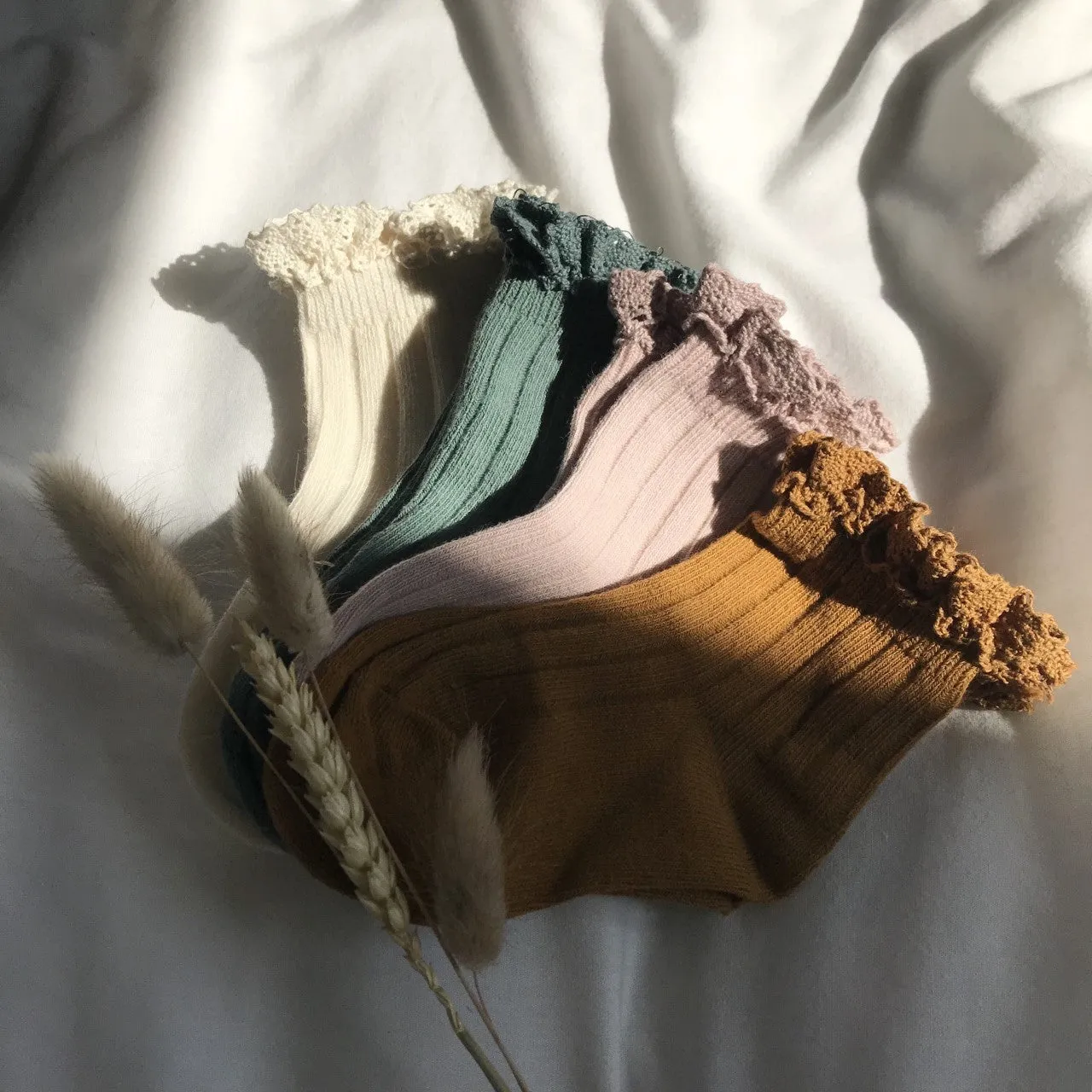 'Nutmeg' Crochet Frill Ribbed Ankle Socks