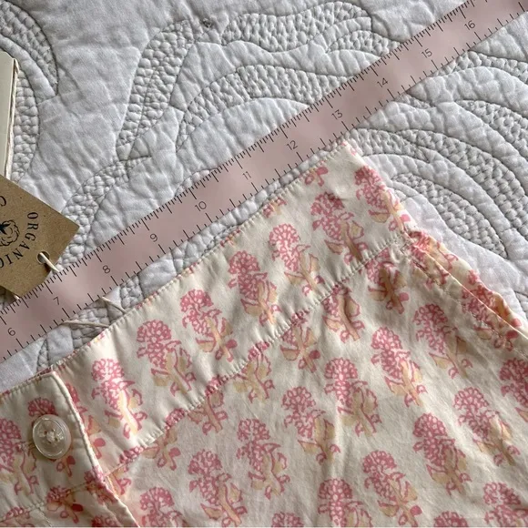 NWT - Faherty - Malibu Short in Pink Taj Floral
