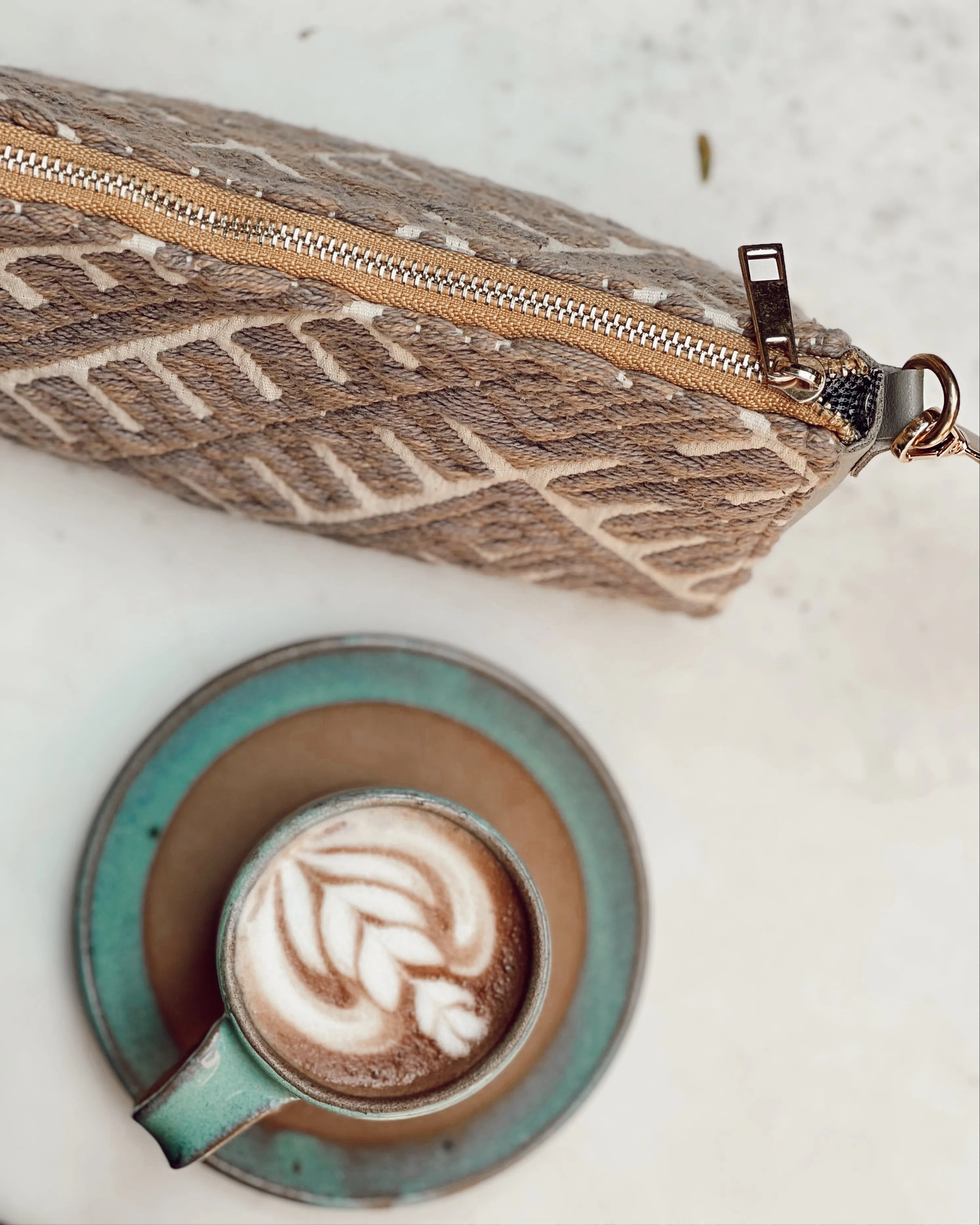 Oak Riviera Baguette Sling