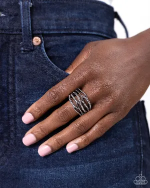 Paparazzi Streamlined Showdown - Silver Ring