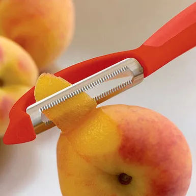 Piranha Swivel Peeler
