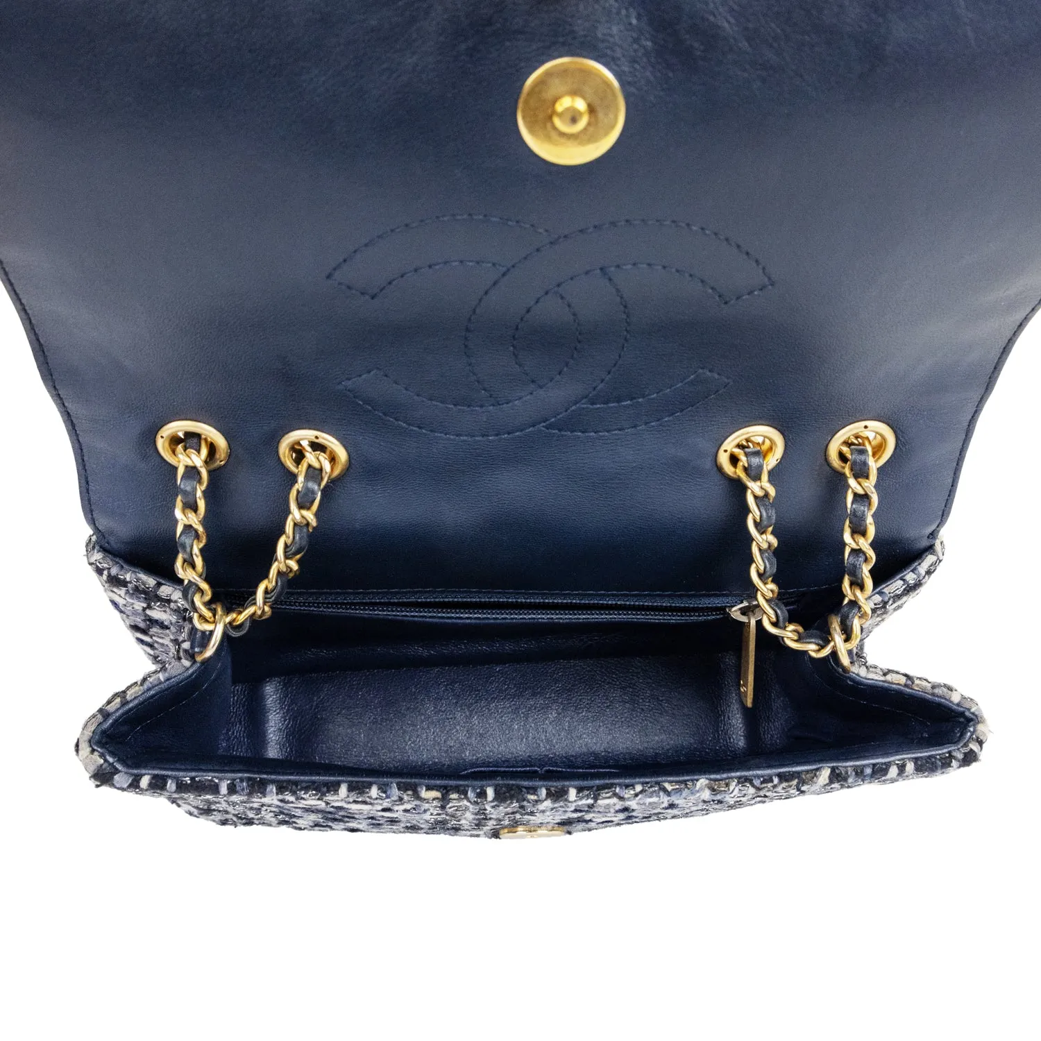 Pre-Owned Chanel CC Filigree Tweed Snake Flap Bag