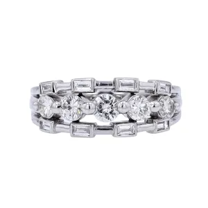 PT900 1.05 CTW Diamond Ring<p><strong>$749</p></strong>