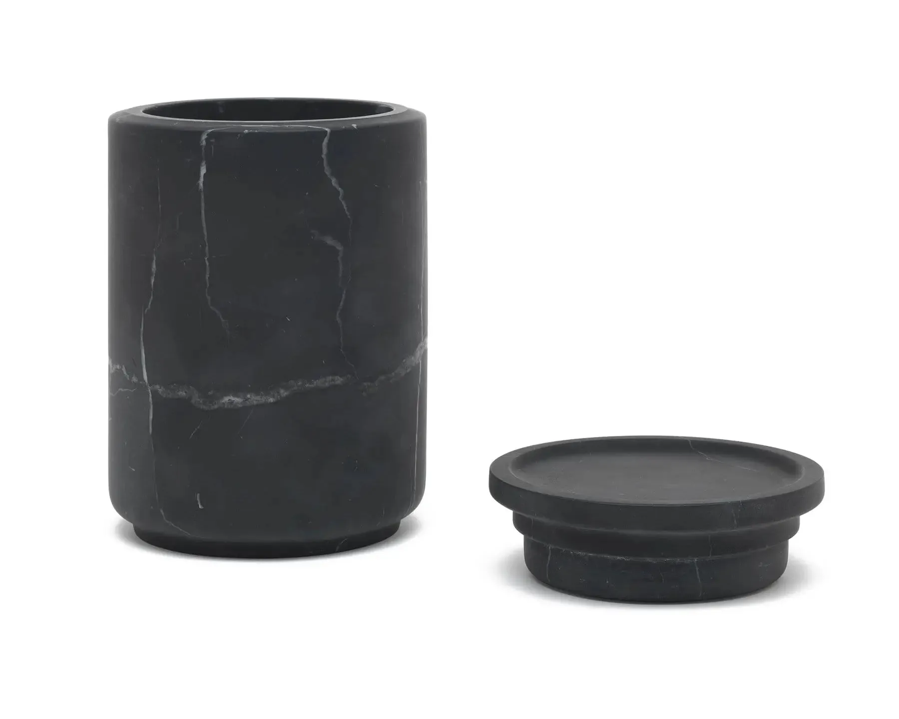 Pyxis