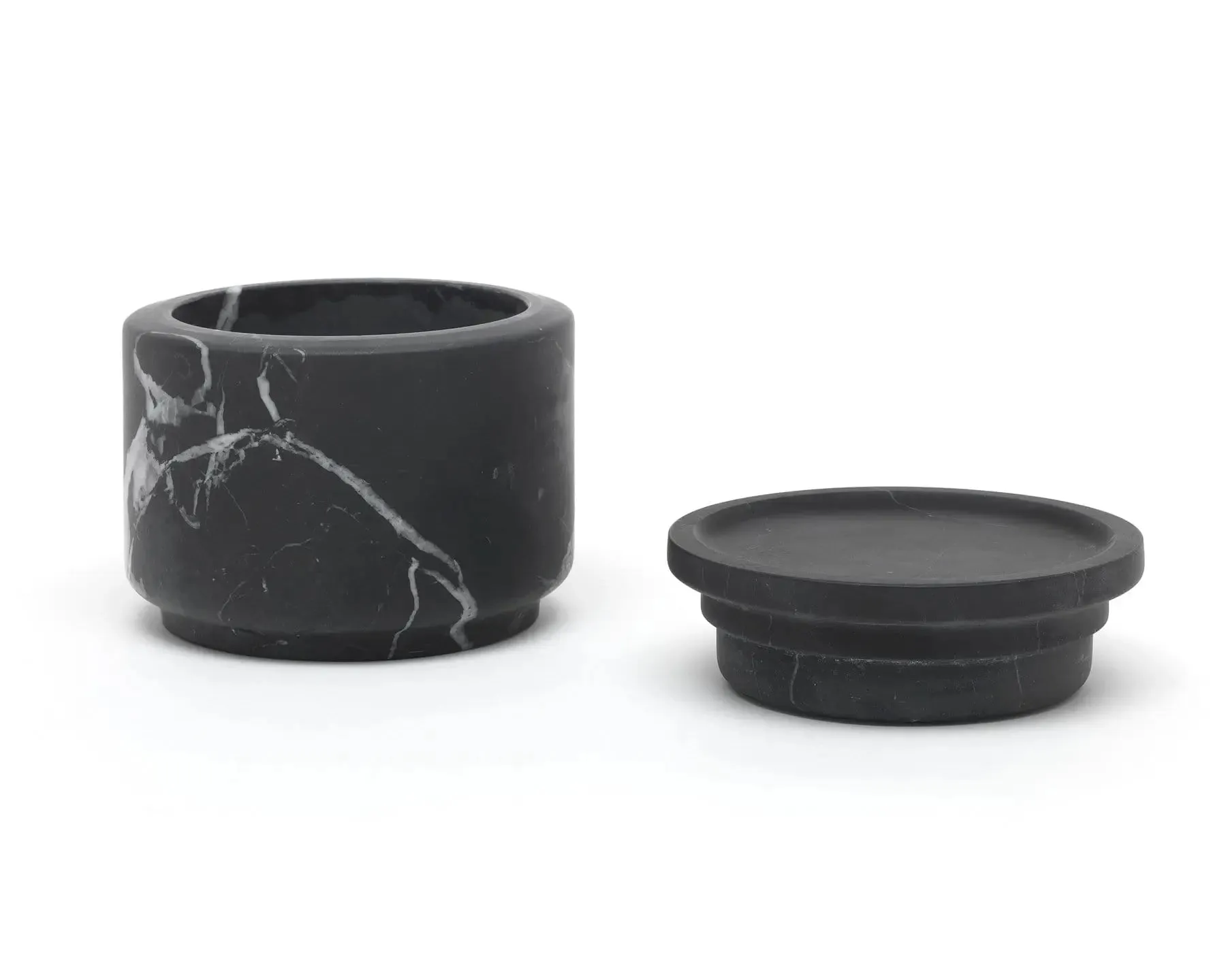 Pyxis
