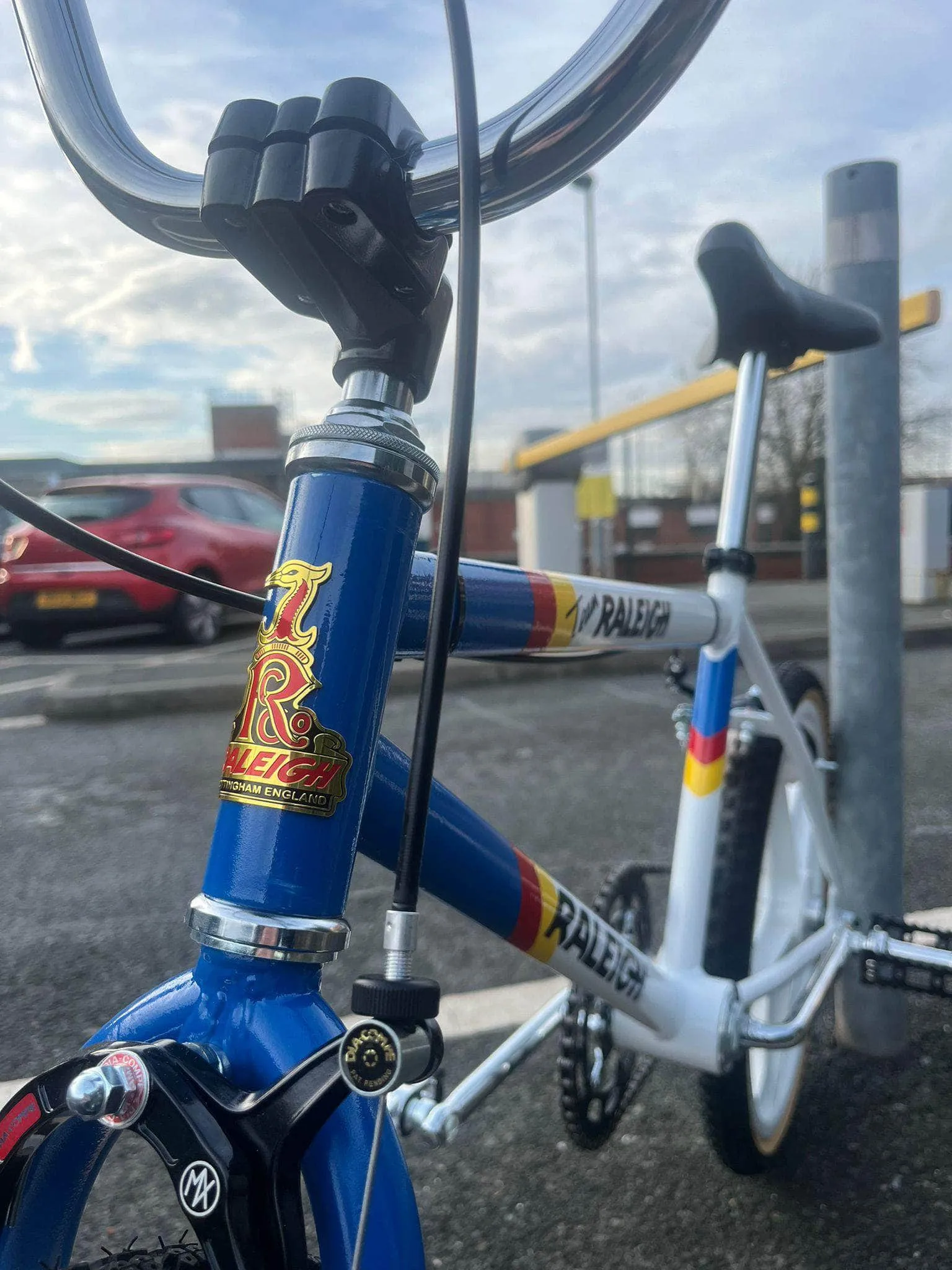 Raleigh Mk 2 Burner Team Special Bike Blue / White with Skyway Tuff Wheels