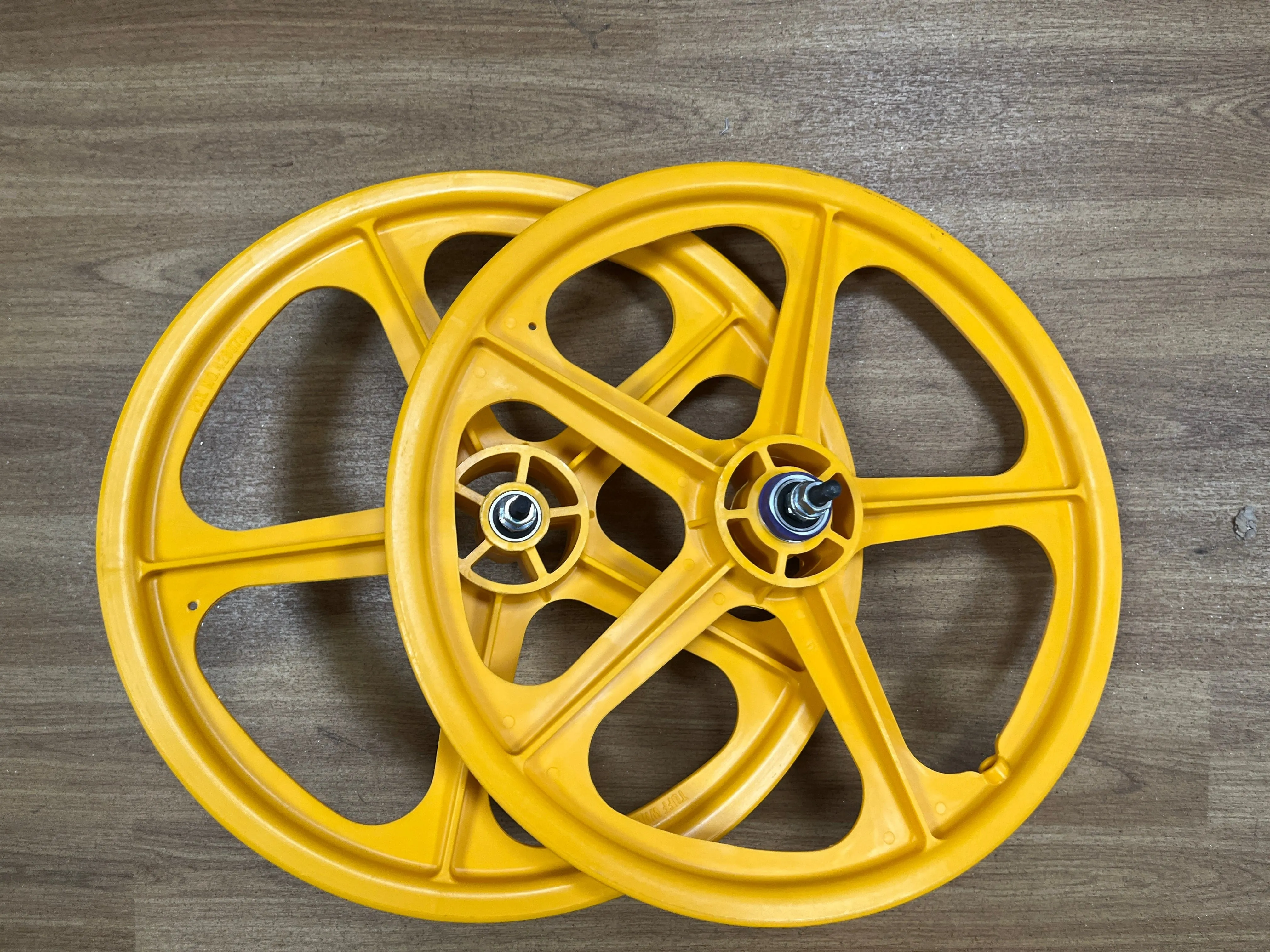 Raleigh Tuff Burner Skyway Tuff II Wheel Yellow