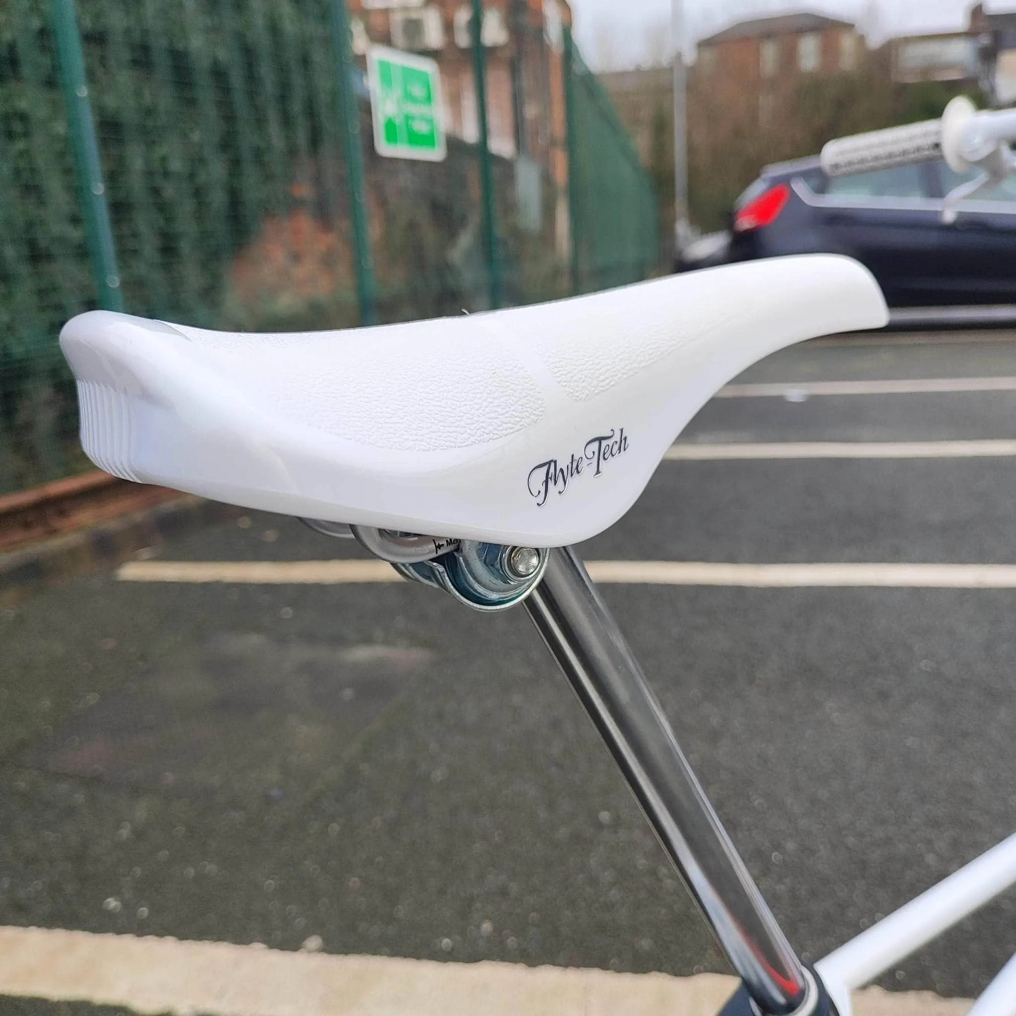 Redline 1988 RL-20b Custom Bike White