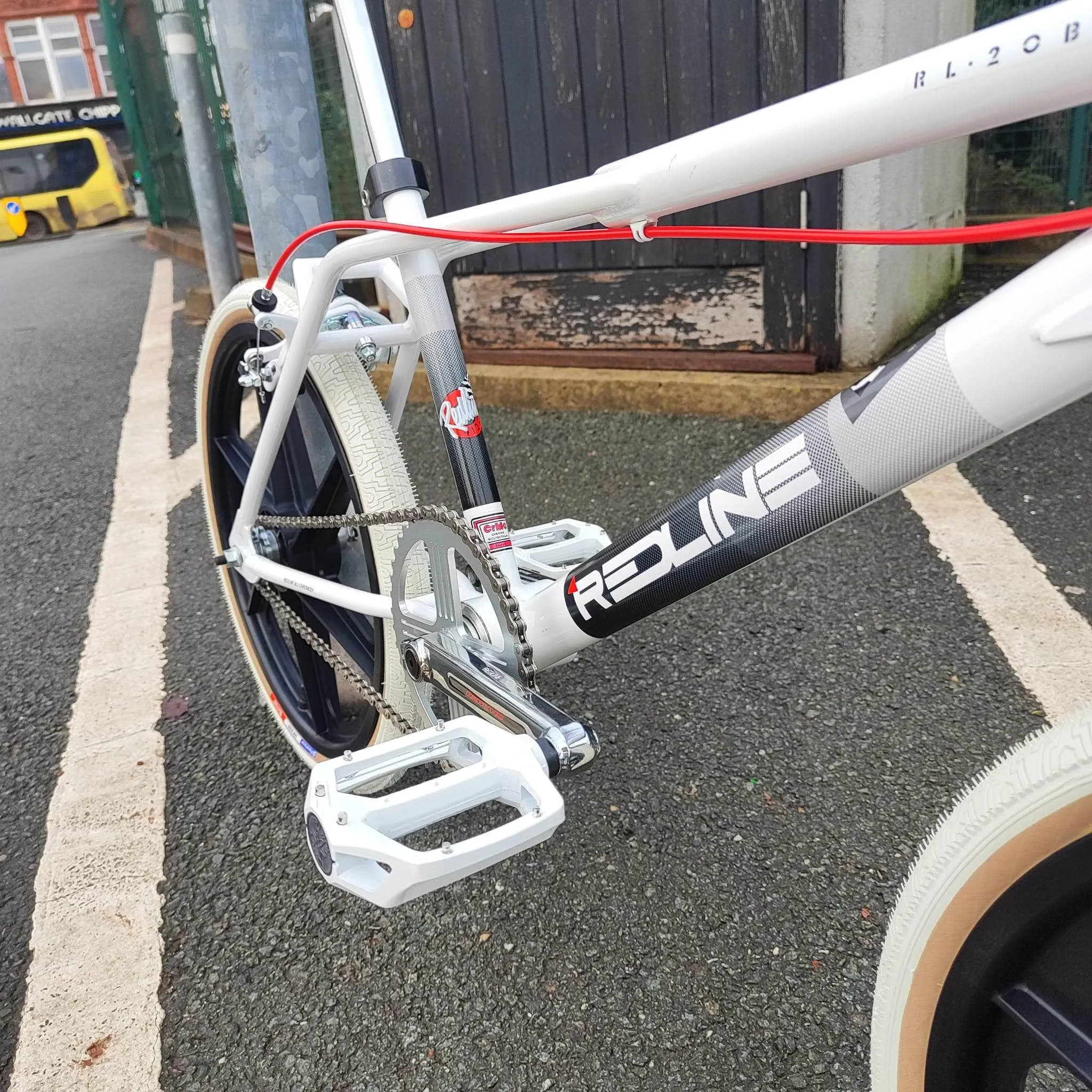 Redline 1988 RL-20b Custom Bike White