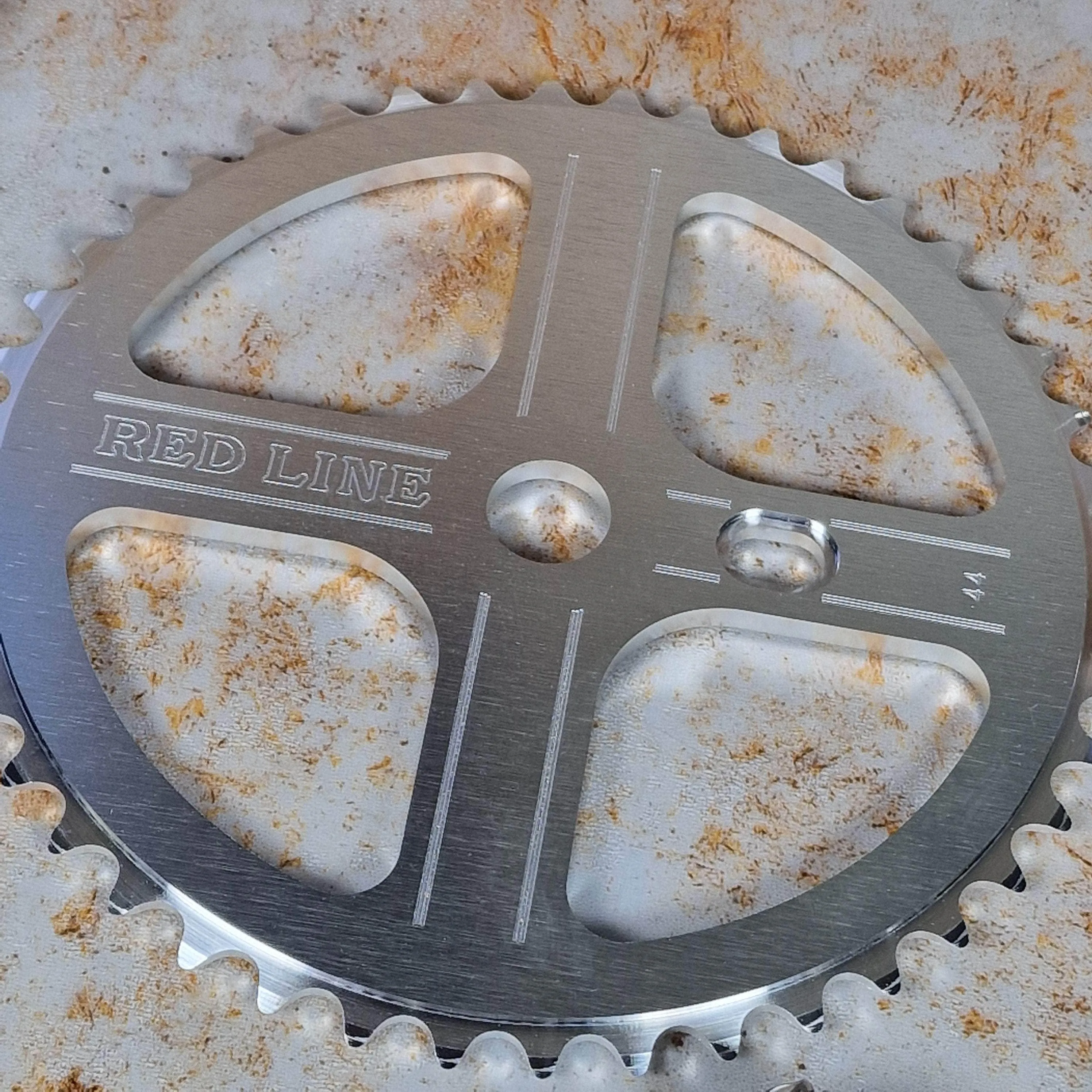 Redline 401 Single Pinch Flight Cranks with Techmatik BB