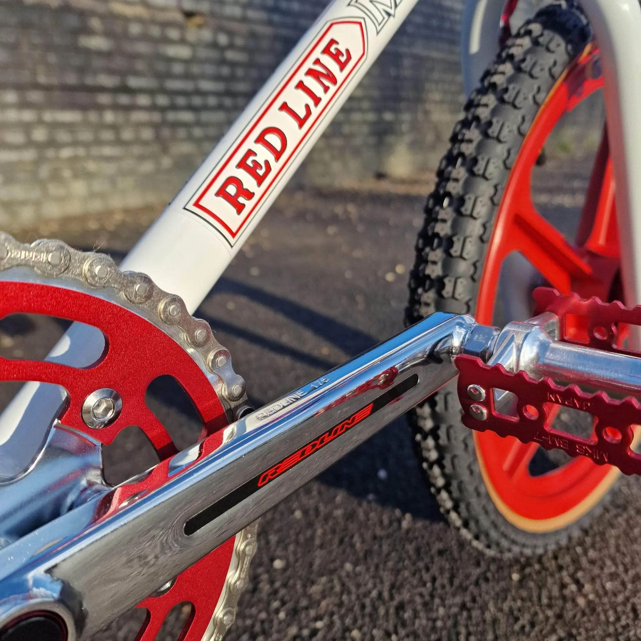 Redline MX-III Custom Bike White / Red