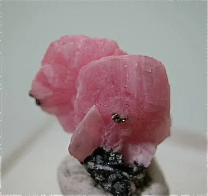 Rhodochrosite and Quartz, American Tunnel, Silverton, Colorado TN 1  x 1.5 x 1.5 cm $100.