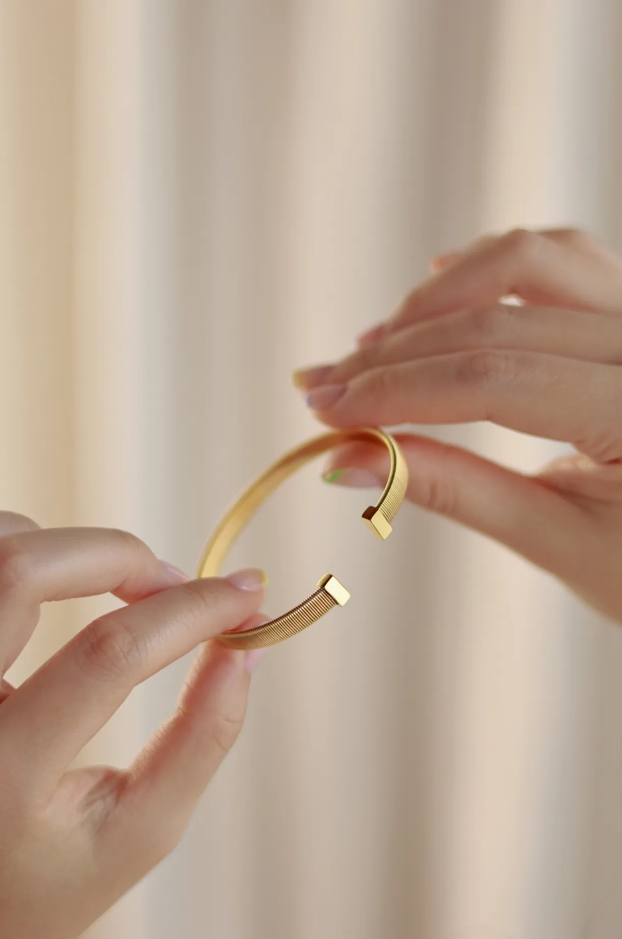 Ribbed Bangle