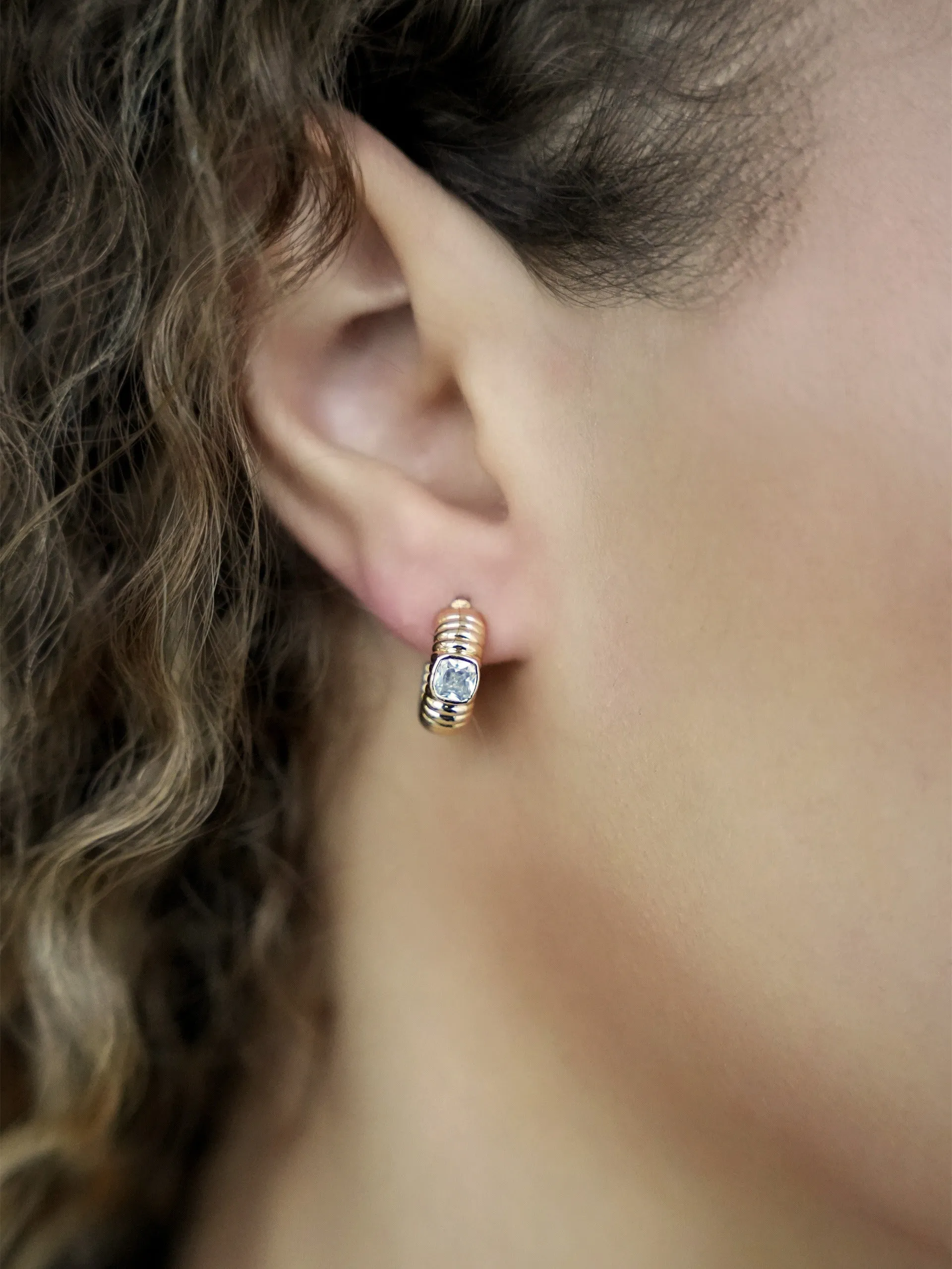 Ribbed Small Hoops