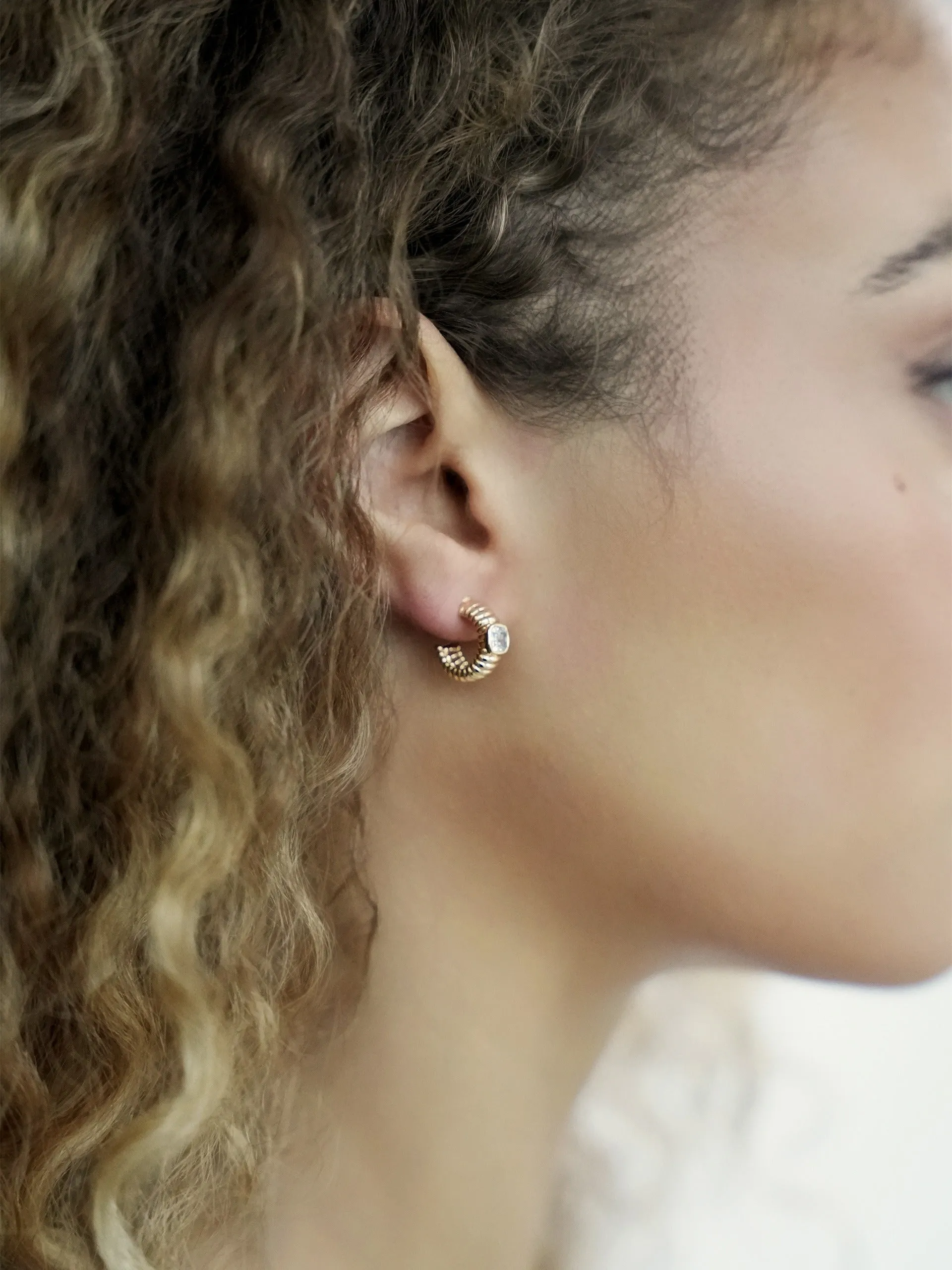 Ribbed Small Hoops