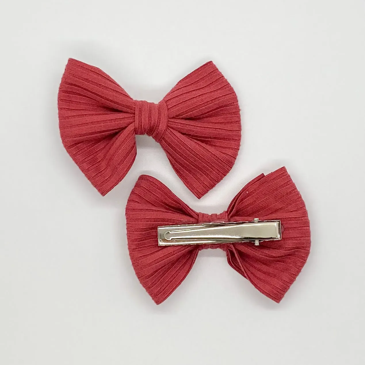 Ribbed Terracotta Clips