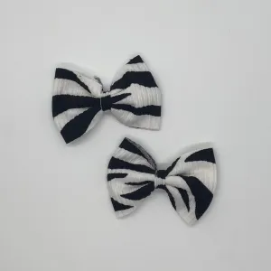 Ribbed Zebra Clips