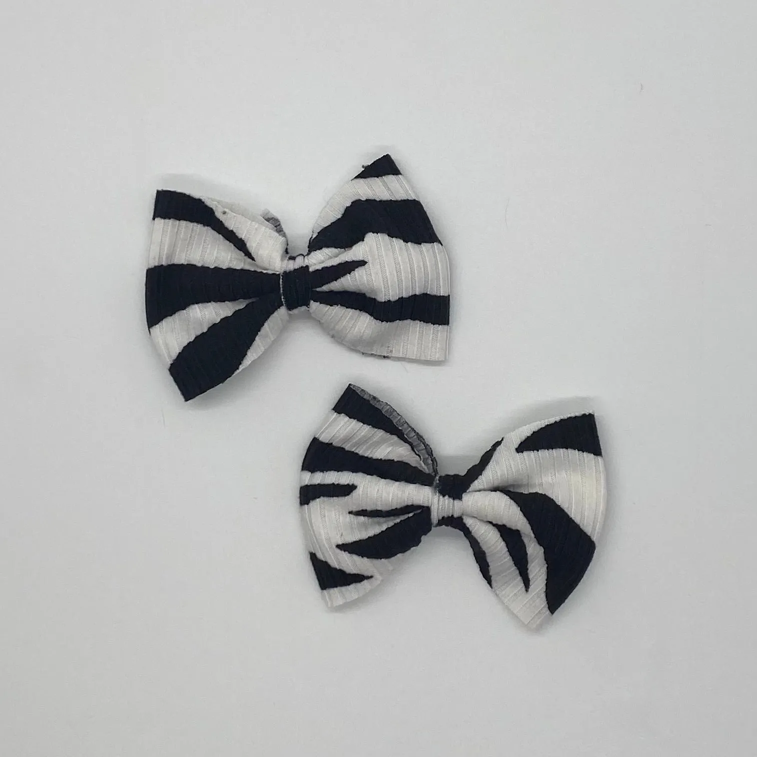 Ribbed Zebra Clips