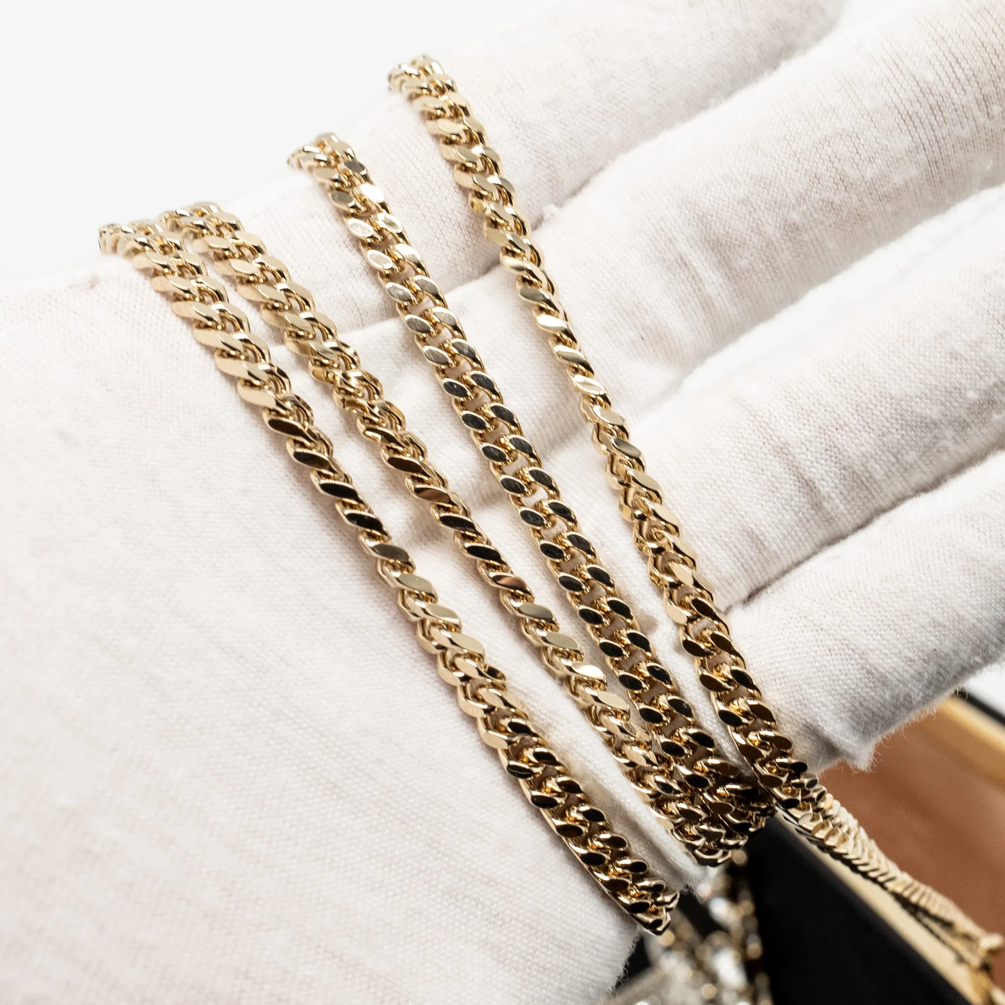 Roger Vivier Strass Buckled Clutch/Purse With Chain Satin Black LGHW