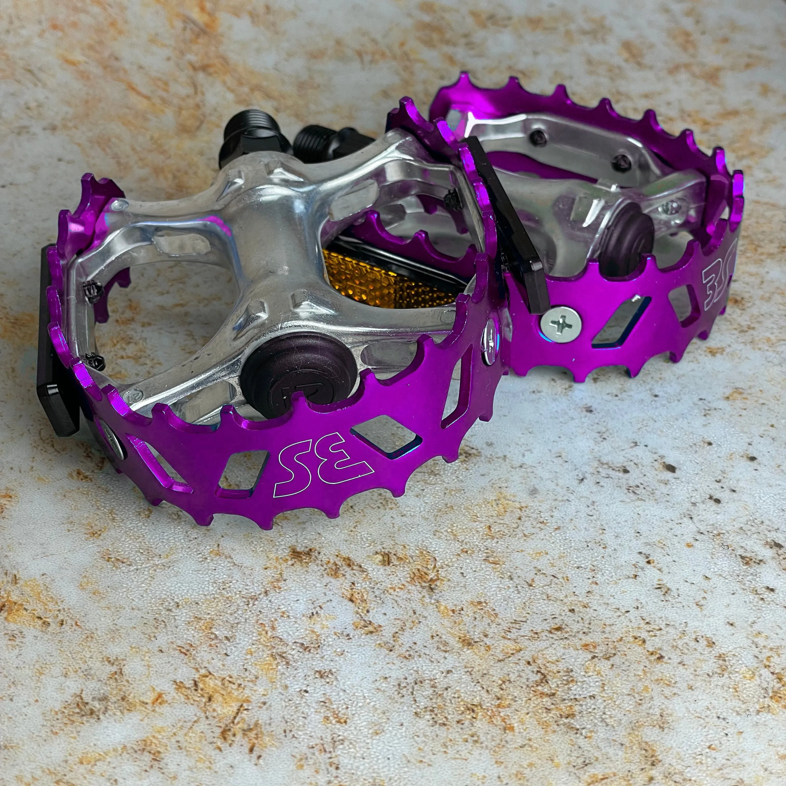 SE Bikes Beartrap Pedals