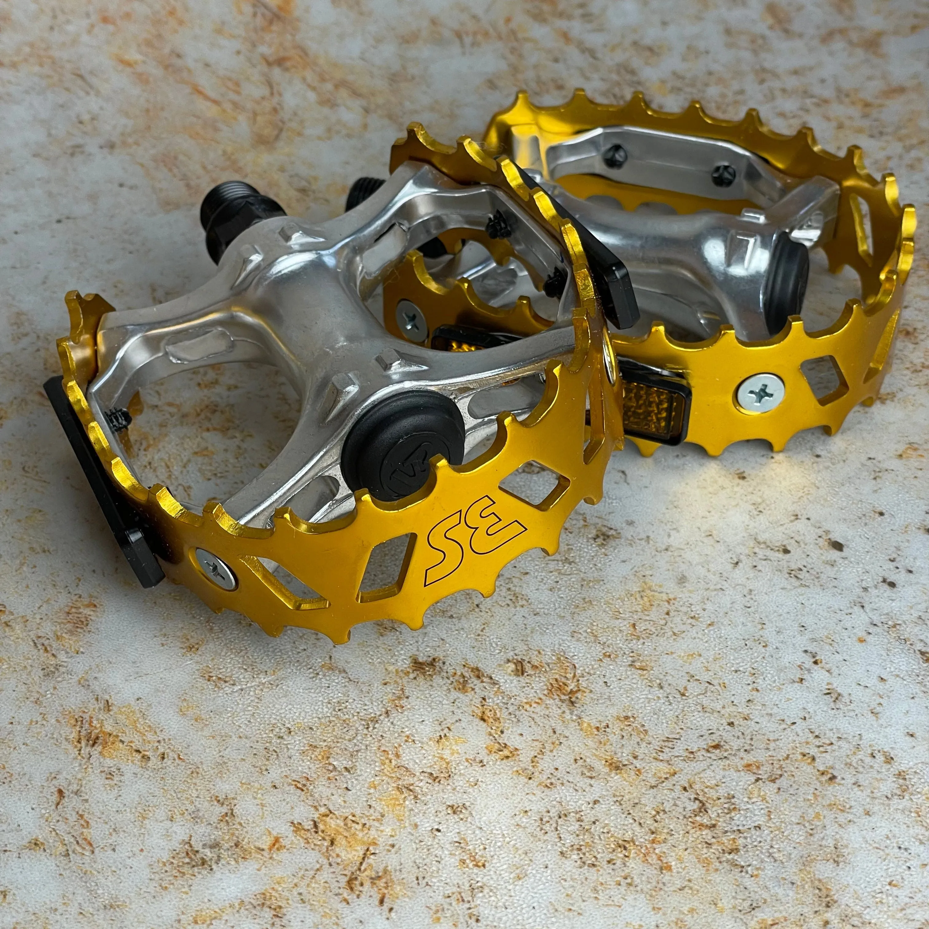 SE Bikes Beartrap Pedals