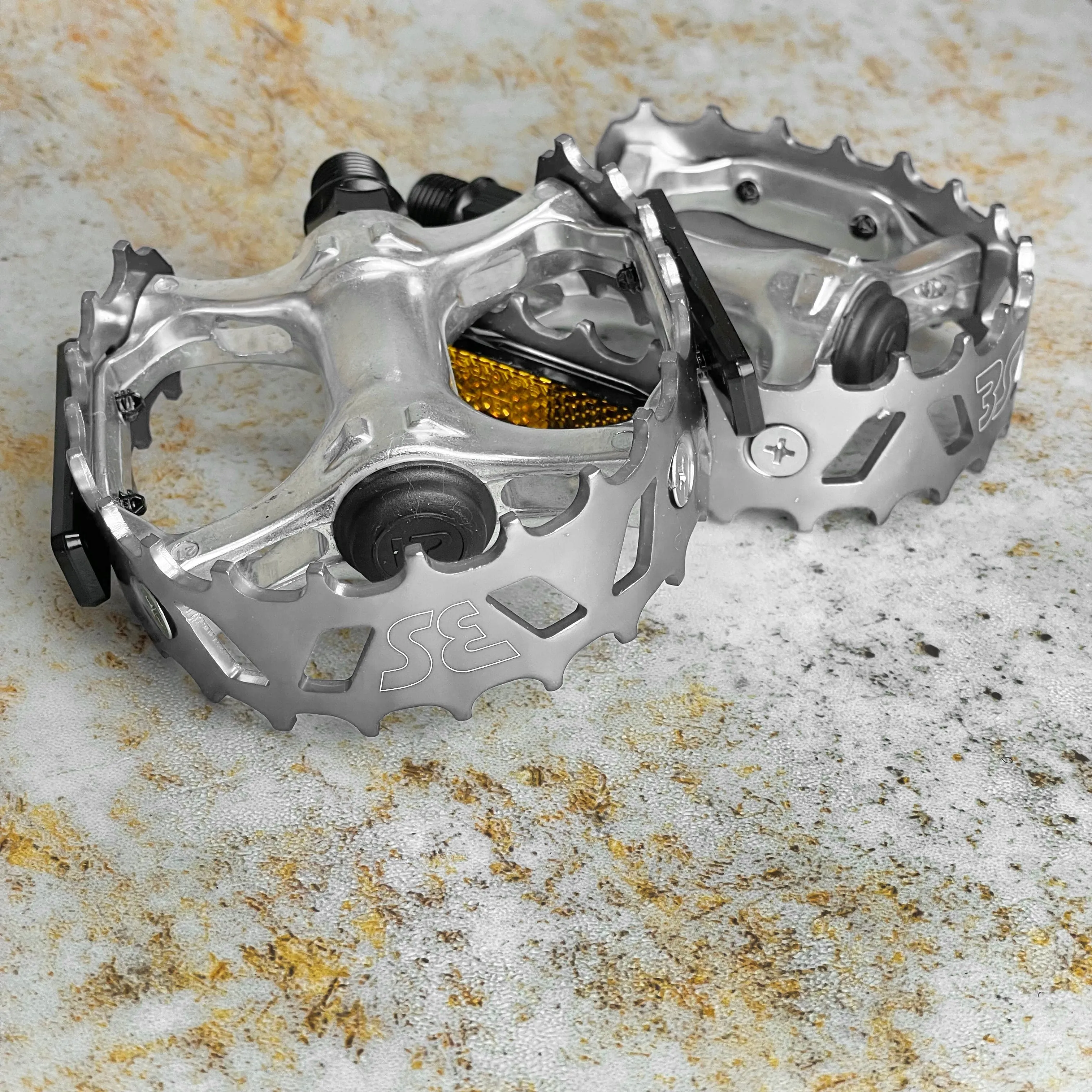 SE Bikes Beartrap Pedals