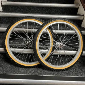 Sealed Bearing Old School Alloy BMX Wheelset with Kenda Tyres
