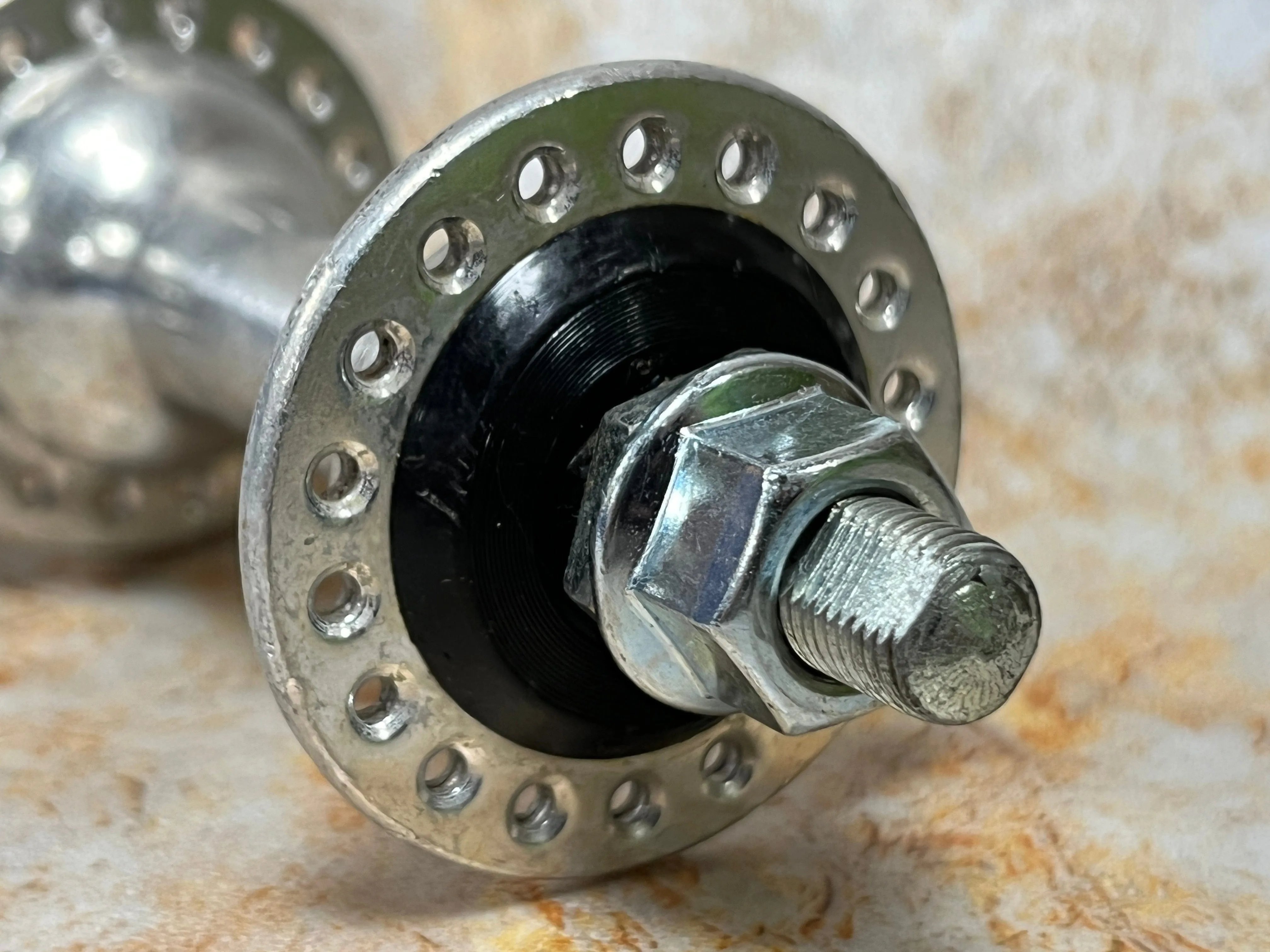 Shimano DX Loose Ball Small Flange Hub Silver NOS