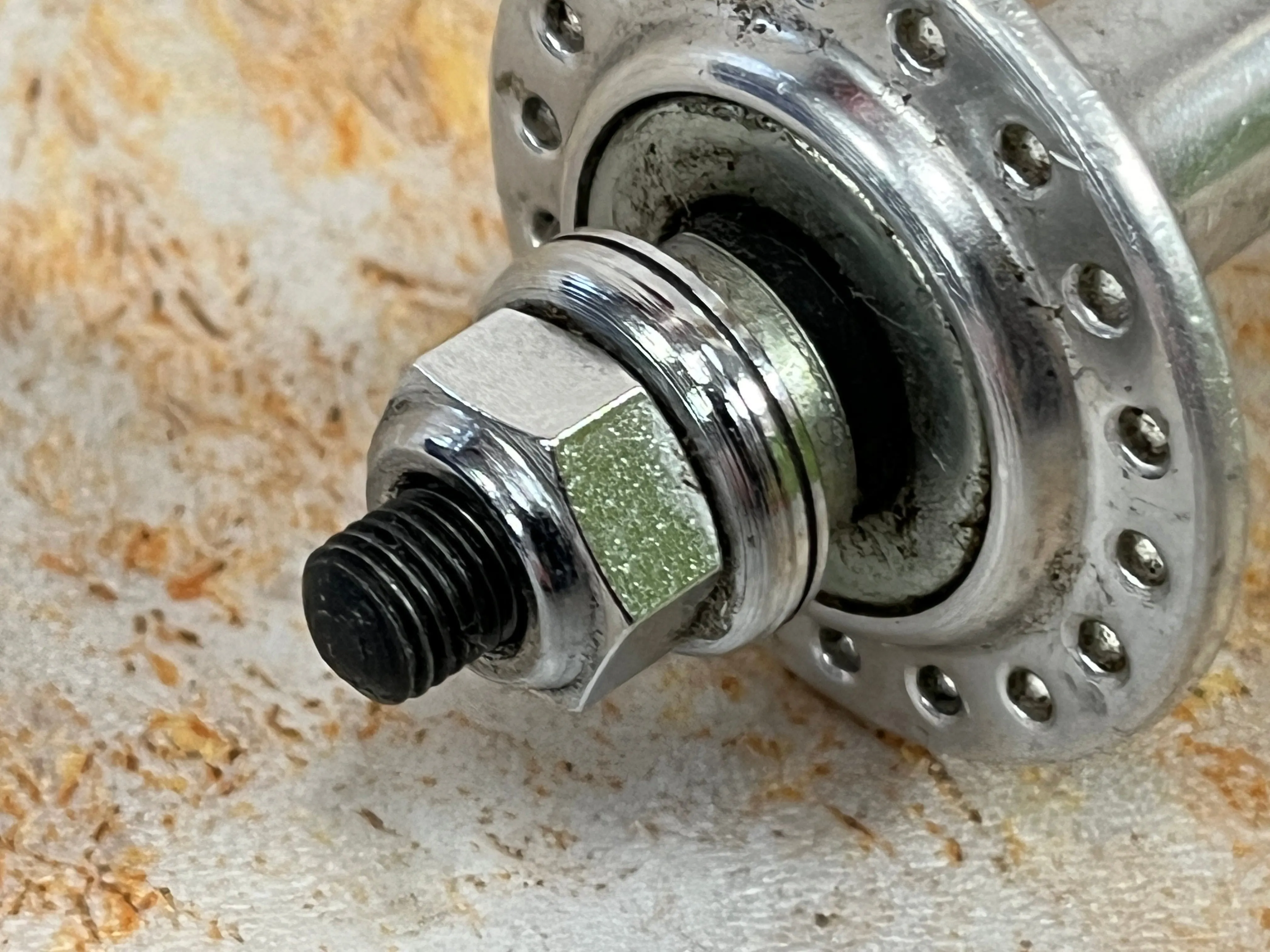 Shimano DX Loose Ball Small Flange Hub with Track Nuts Silver NOS