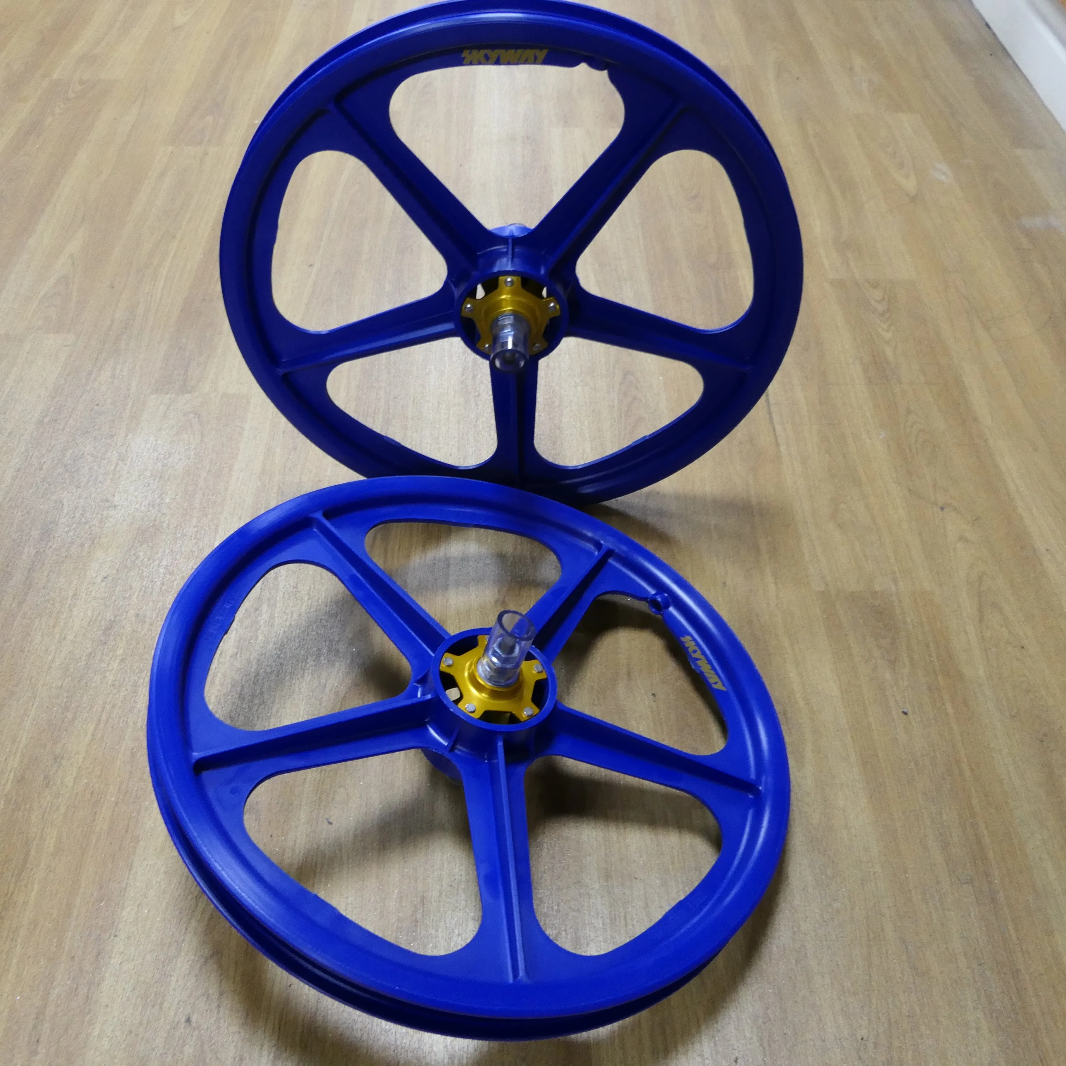 Skyway Tuff II Mag Gold Alloy Flange Wheels 20 Inch Pair Front and Rear