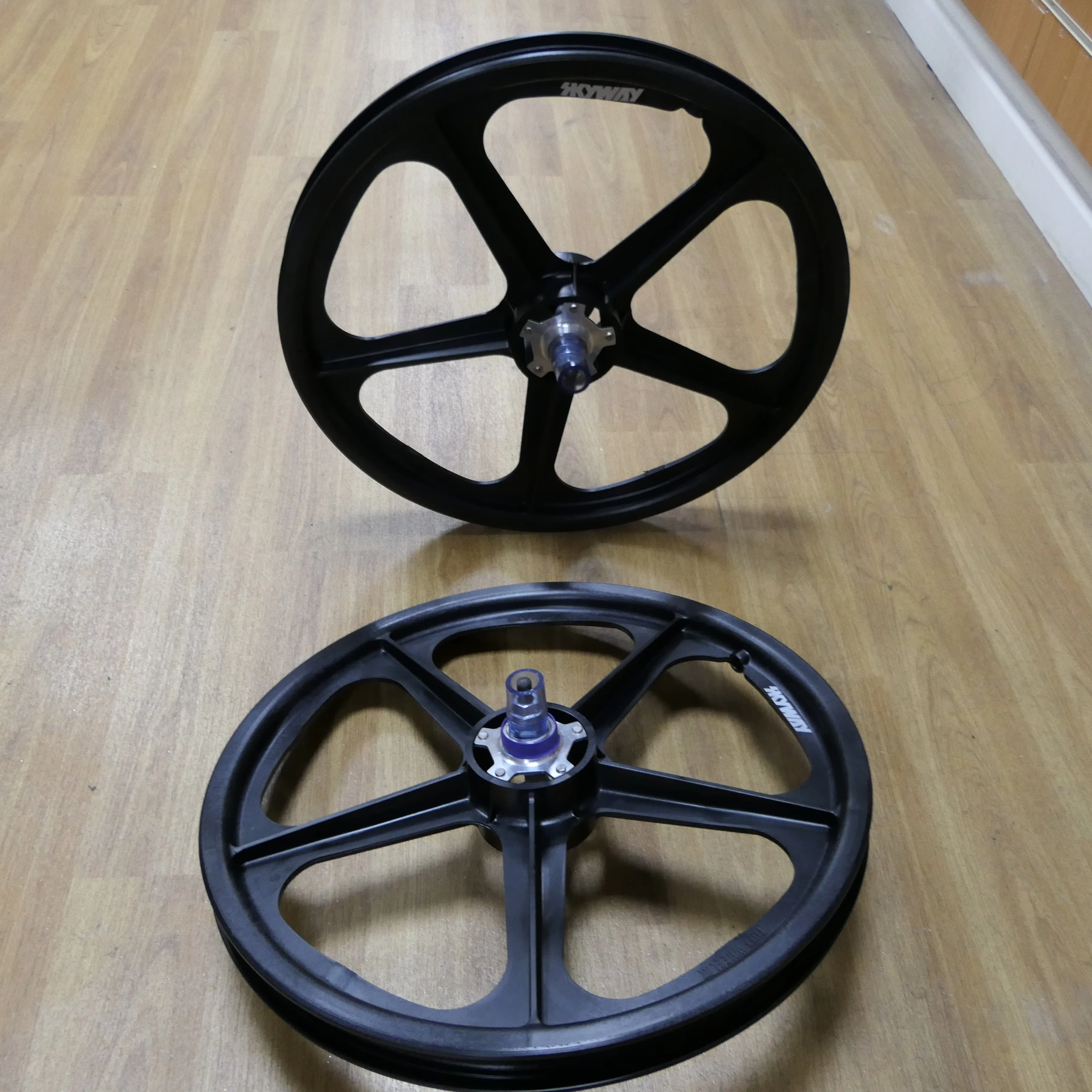Skyway Tuff II Mag Silver Alloy Flange Wheels 20 Inch Pair Front and Rear