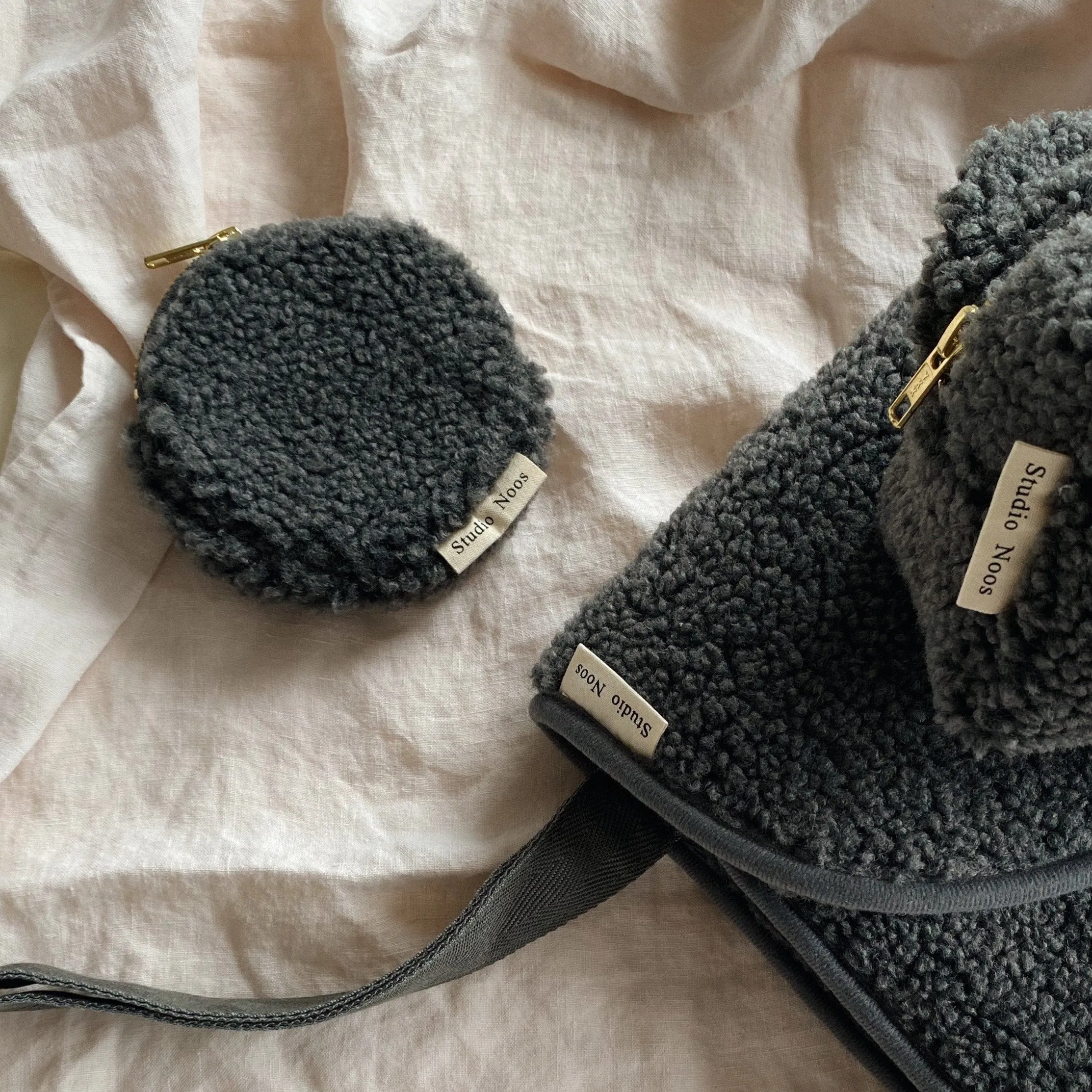 Studio Noos Circular Mama Purse Wallet (Dark Grey Teddy)