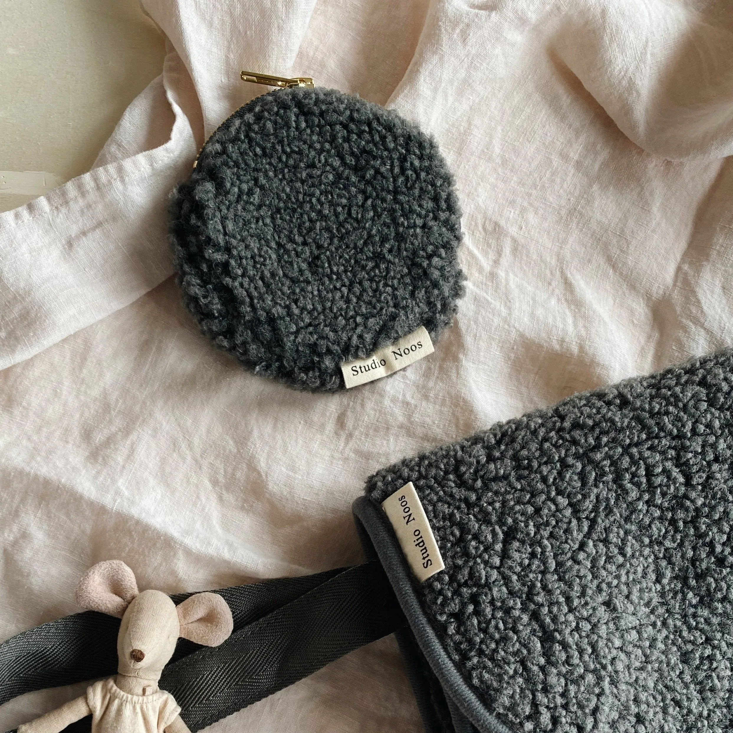 Studio Noos Circular Mama Purse Wallet (Dark Grey Teddy)