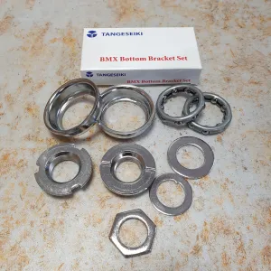 Tange Seiki BB220ST Bottom Bracket For One Piece Cranks Chrome