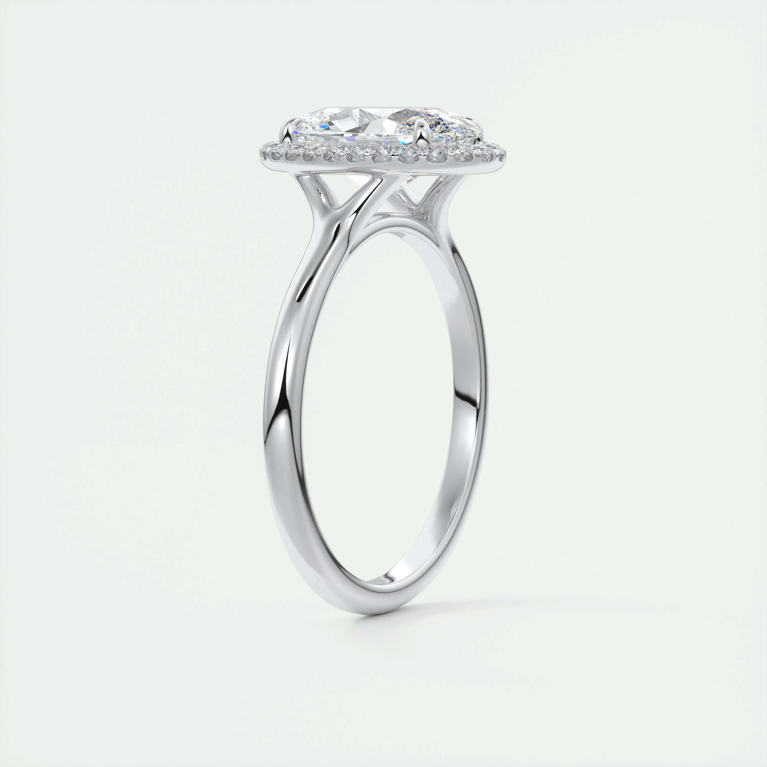 The Breezy Halo | Oval