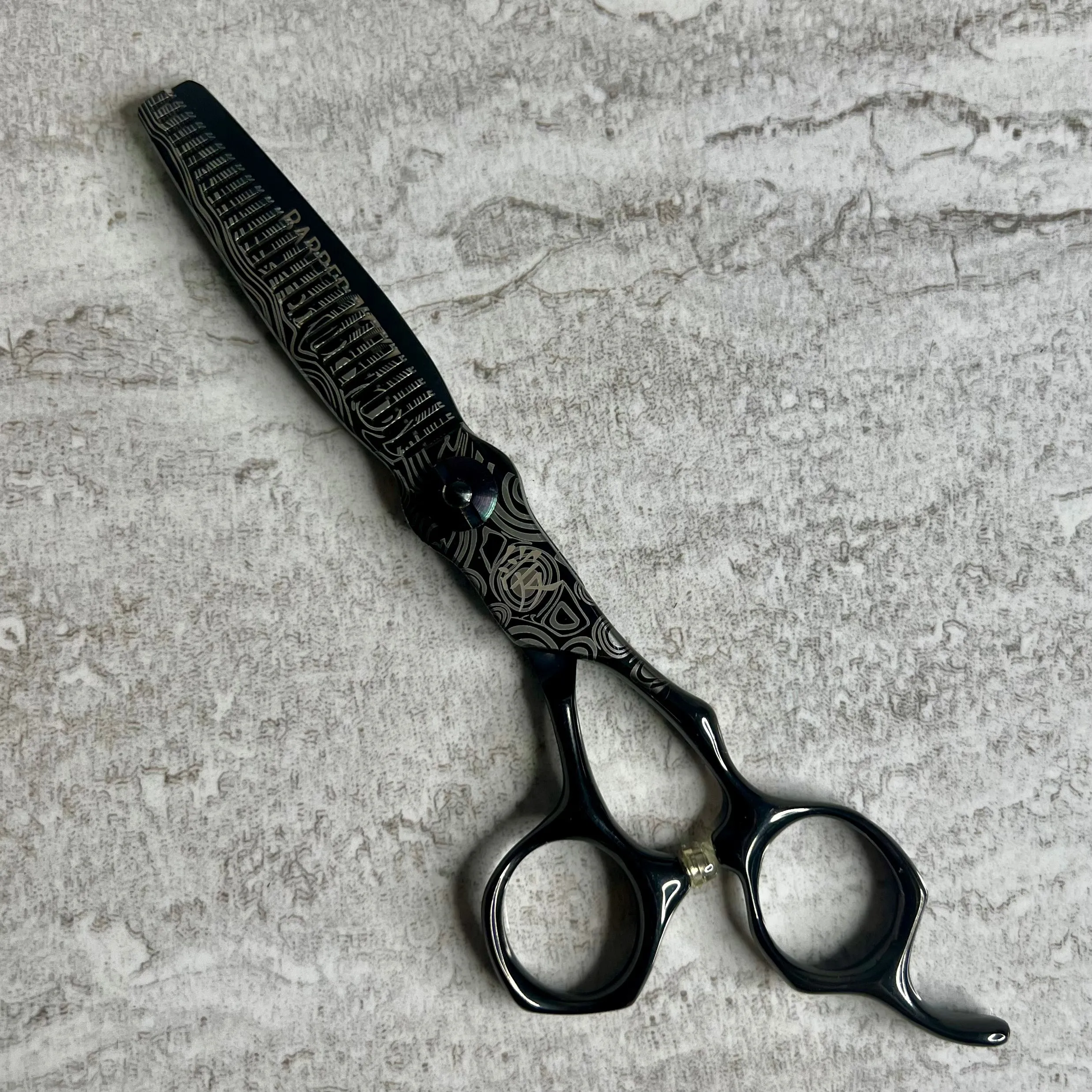 THE GRAND MASTER NOVA BLACK THINNING 6 INCH SHEAR
