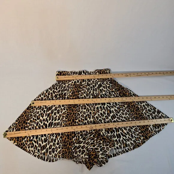 TRASHY DIVA Boho Breezy &amp; Loose High Waist Animal Print Shorts Size 6 LIKE NEW!