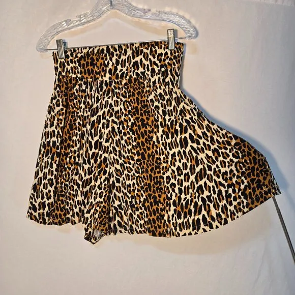 TRASHY DIVA Boho Breezy &amp; Loose High Waist Animal Print Shorts Size 6 LIKE NEW!