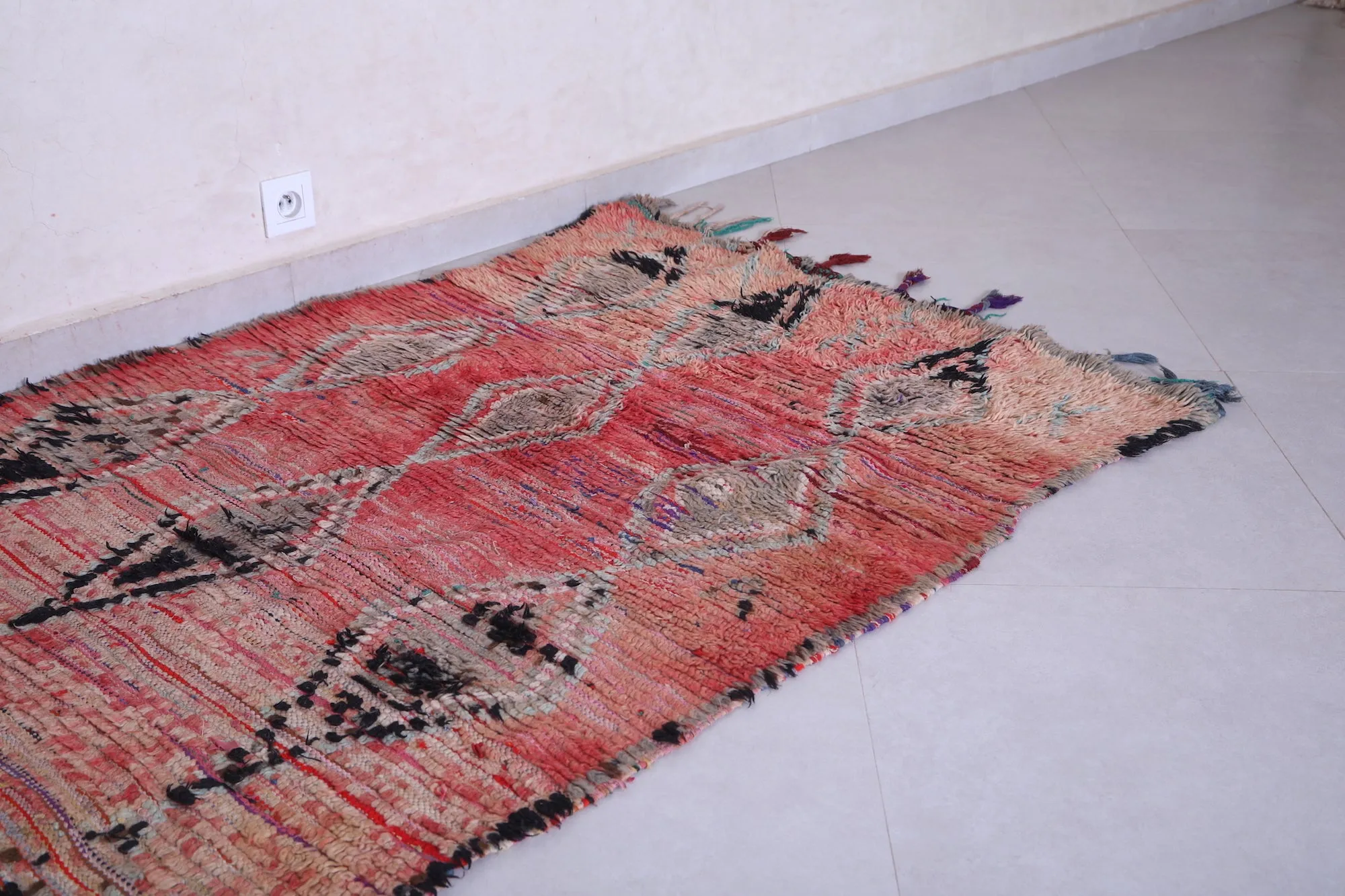 Vintage Moroccan Rug - Handmade Wool Rug 3.8 x 7.7 Feet