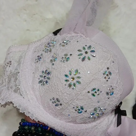 VS dream angels lined demi crystal embellished bra 34C