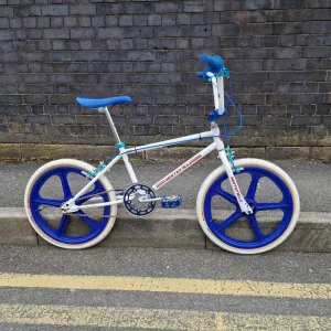 Whitefield Pro Tuff Bike White / Blue