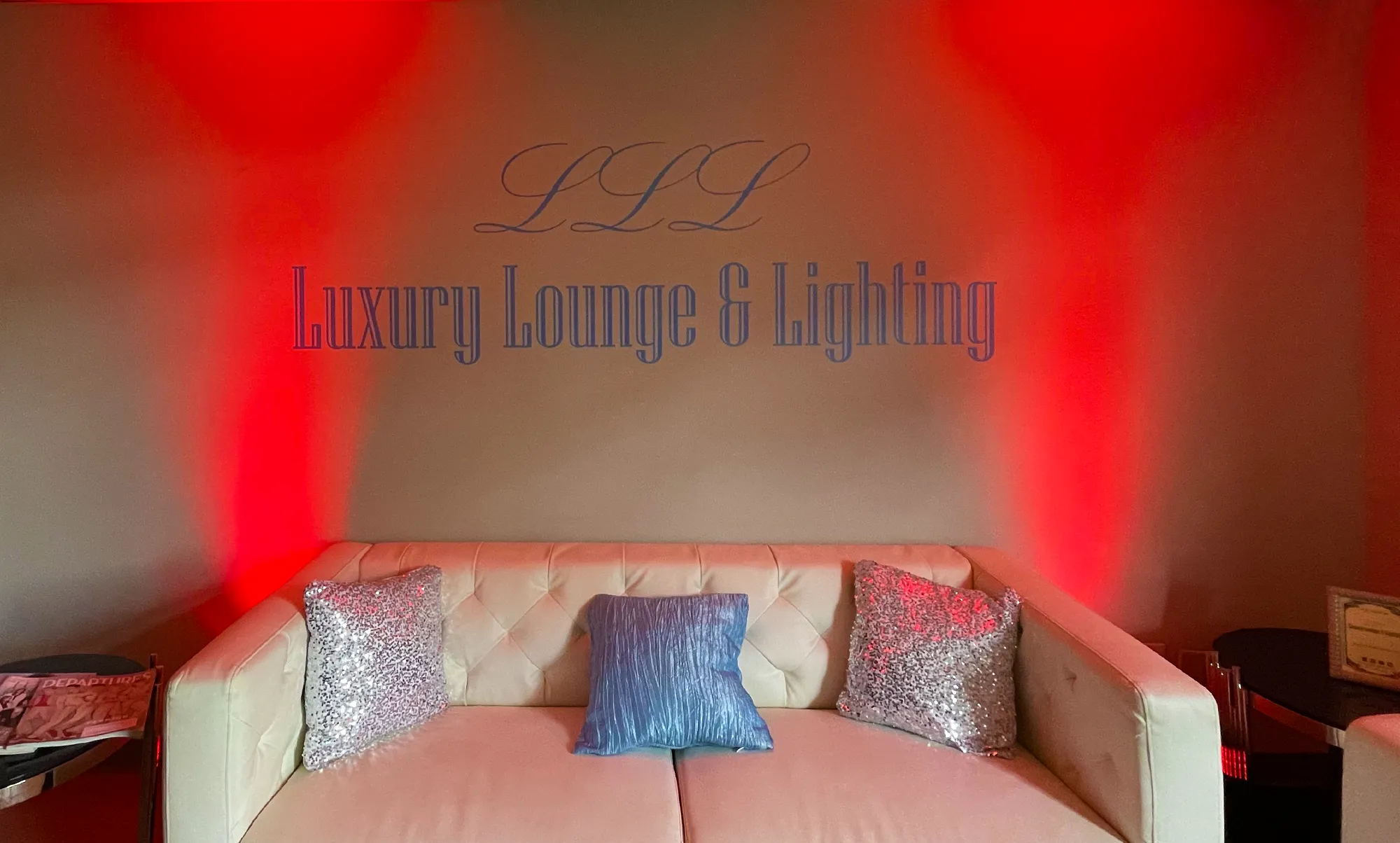 WIRELESS LED UPLIGHT/WASH LIGHT FIXTURE (160W - RGBWAUV) W/REMOTE