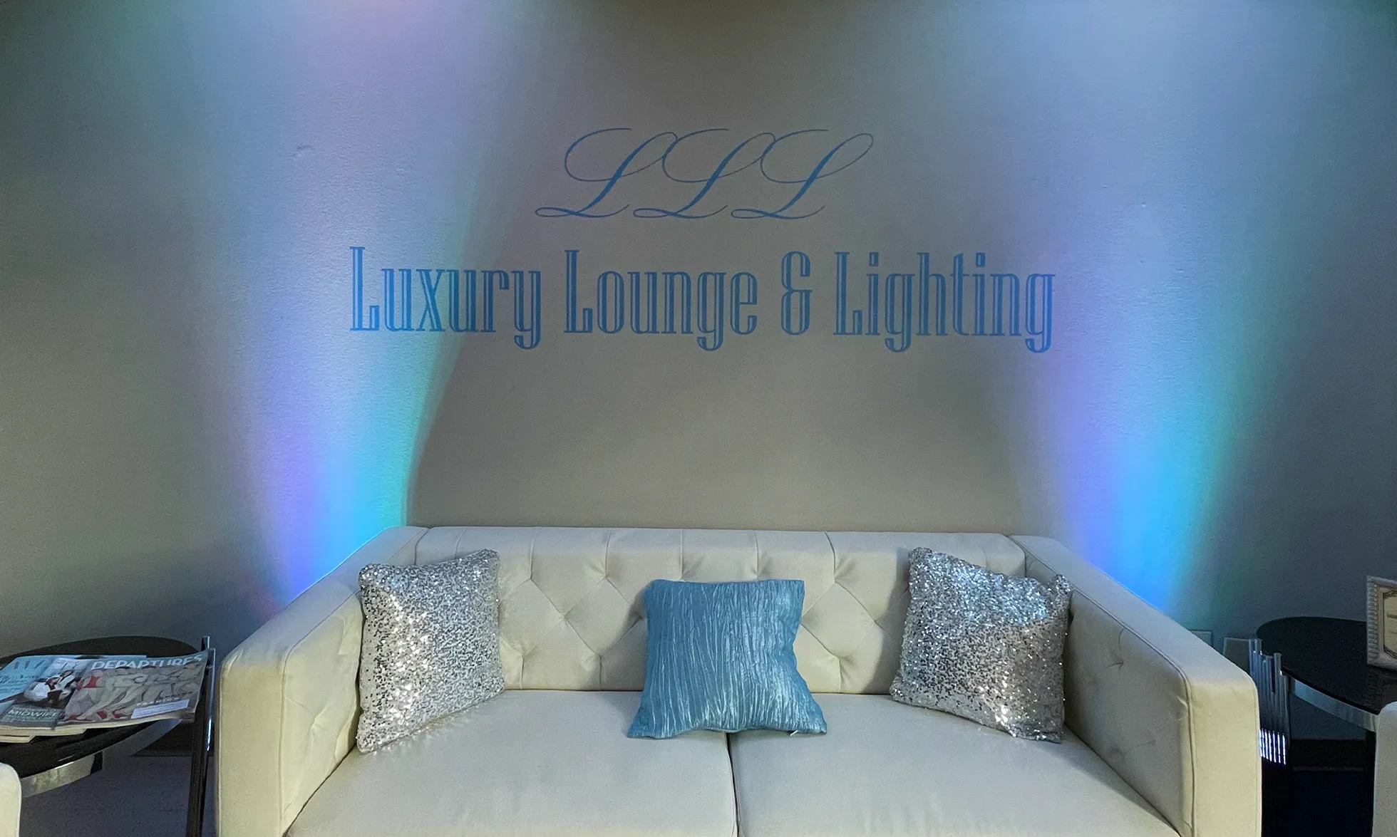WIRELESS LED UPLIGHT/WASH LIGHT FIXTURE (160W - RGBWAUV) W/REMOTE