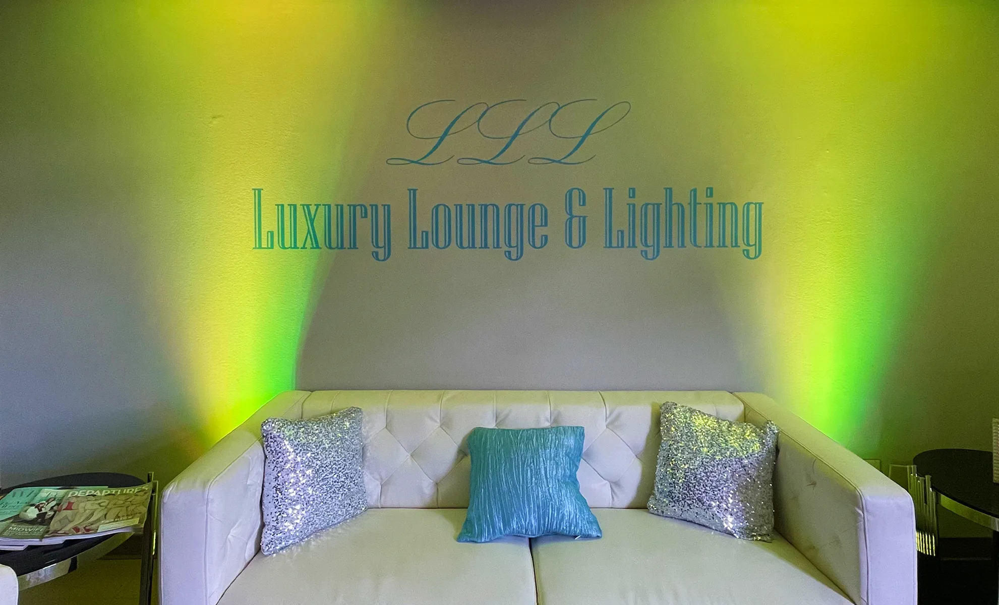 WIRELESS LED UPLIGHT/WASH LIGHT FIXTURE (160W - RGBWAUV) W/REMOTE